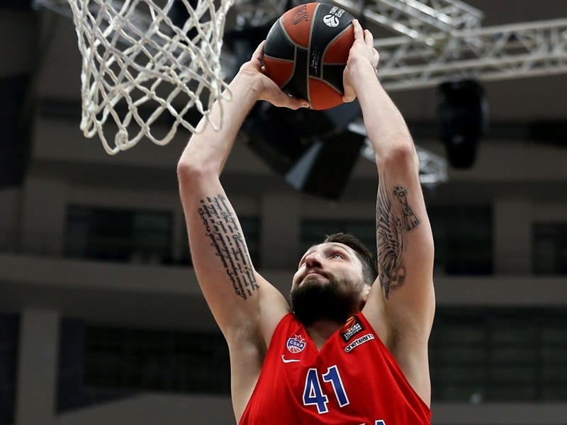 Nikita Kurbanov renueva con el CSKA Moscú