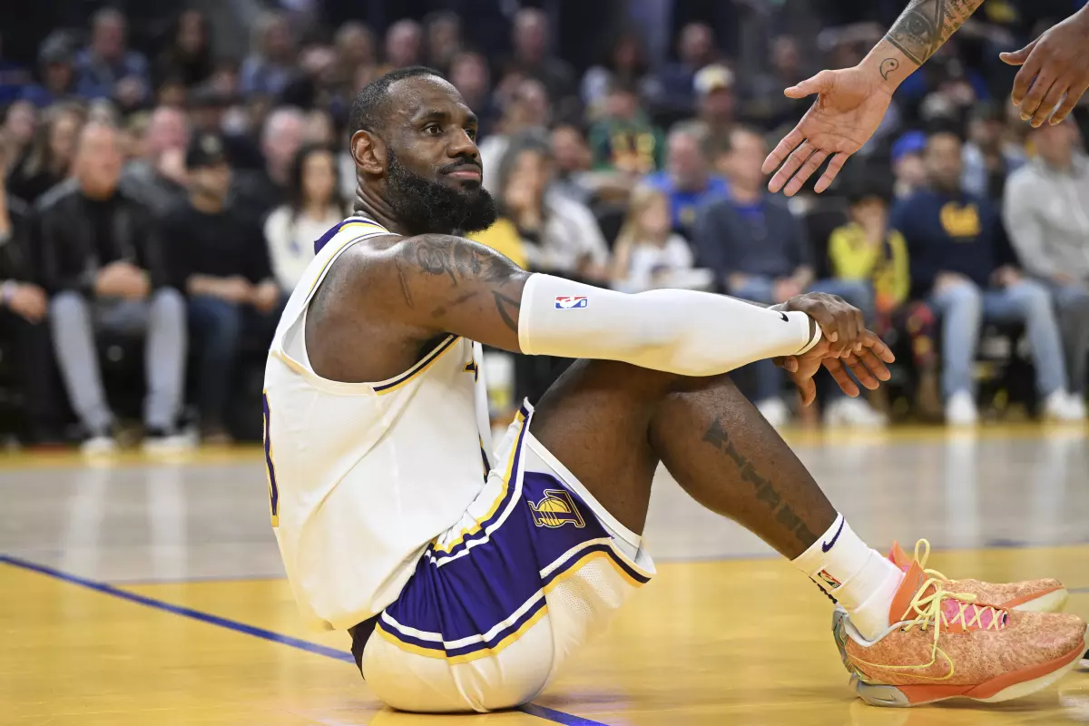 Curry y LeBron nos regalan un partidazo de antaño, con victoria angelina