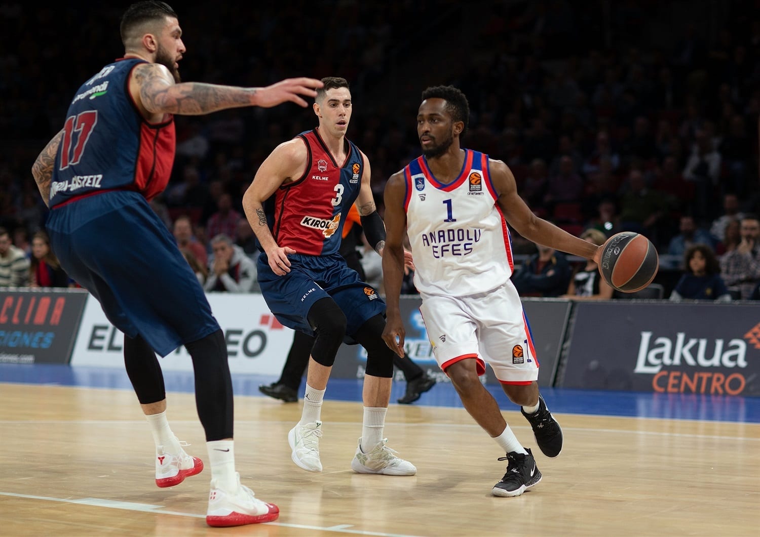 El Anadolu Efes negocia la renovación de Rodrigue Beaubois