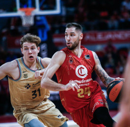 El Valencia negocia la libertad de Stefan Jovic con el Zaragoza