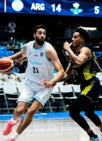 Una agónica canasta de Nico Brussino le da el triunfo a Argentina sobre Colombia