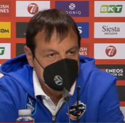 Ataman: "Dos equipos increíbles se encontrarán en la final"