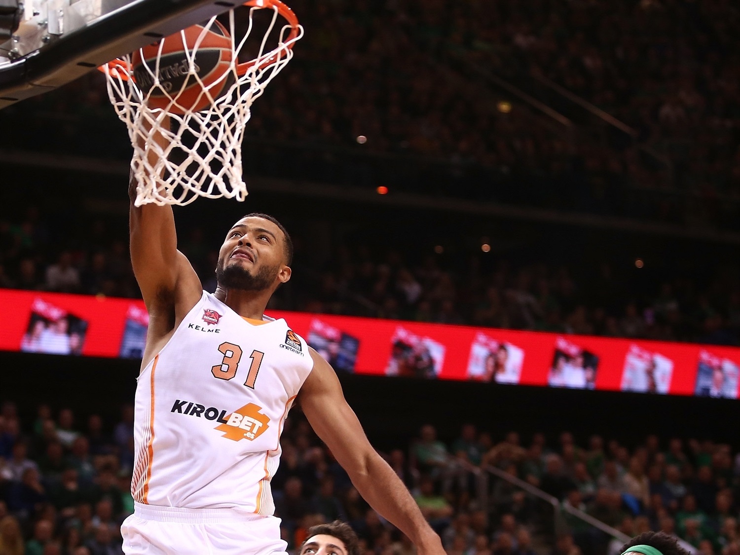 El Baskonia se estrena con victoria en Kaunas (58-70)
