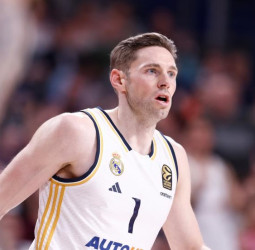 El Real Madrid le ofrece una renovación a la baja a Fabien Causeur
