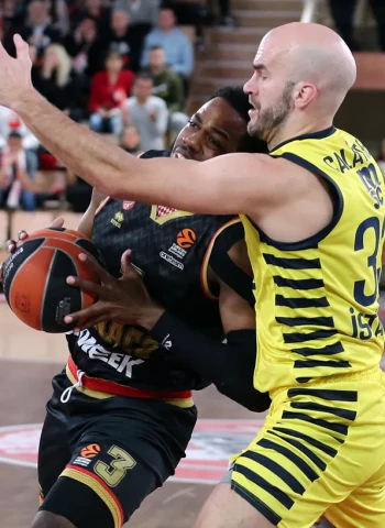 El Fenerbahce contiene el intento de remontada del Mónaco (93-96)