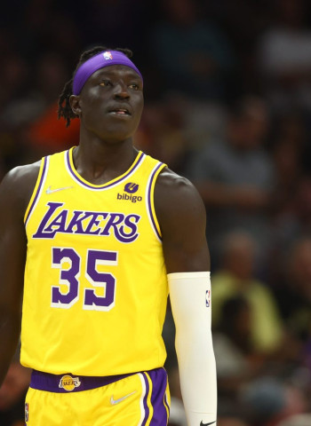 Wenyen Gabriel cambiará los Angeles Lakers por los Boston Celtics