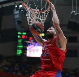 El CSKA Moscú renueva a su capitán Nikita Kurbanov