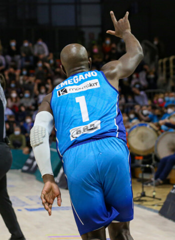 Kyle Alexander decide en una 2ª parte para el recuerdo fuenlabreño (105-95)