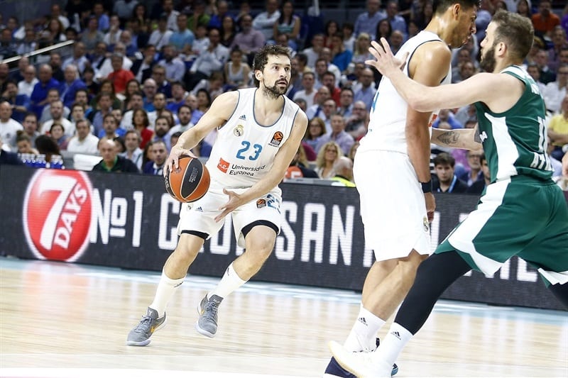 El Madrid pone el 2-1 en el regreso a lo grande de Llull (81-74)