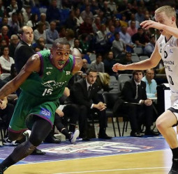Unicaja resurge y desborda al RETAbet Bilbao (85-64)