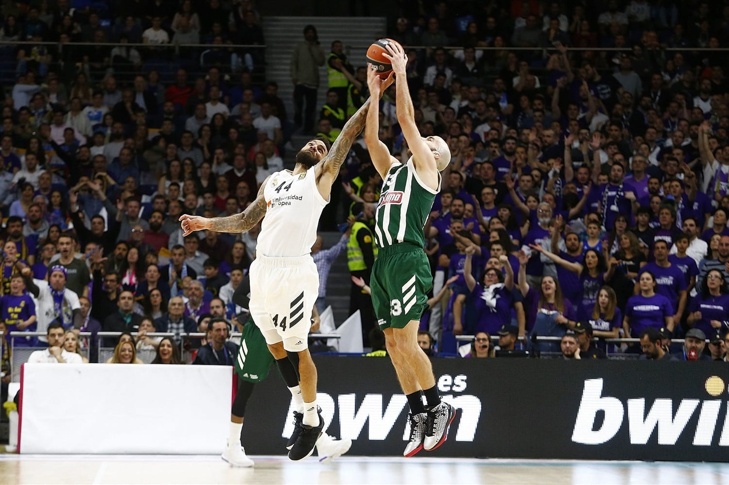 Nick Calathes es duda para el tercer partido de la serie ante el Real Madrid