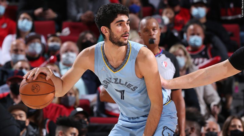 Los Grizzlies extienden la oferta cualificada a Santi Aldama