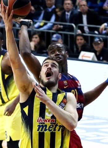 Kalinic, hasta el 2020 en el Fenerbahçe