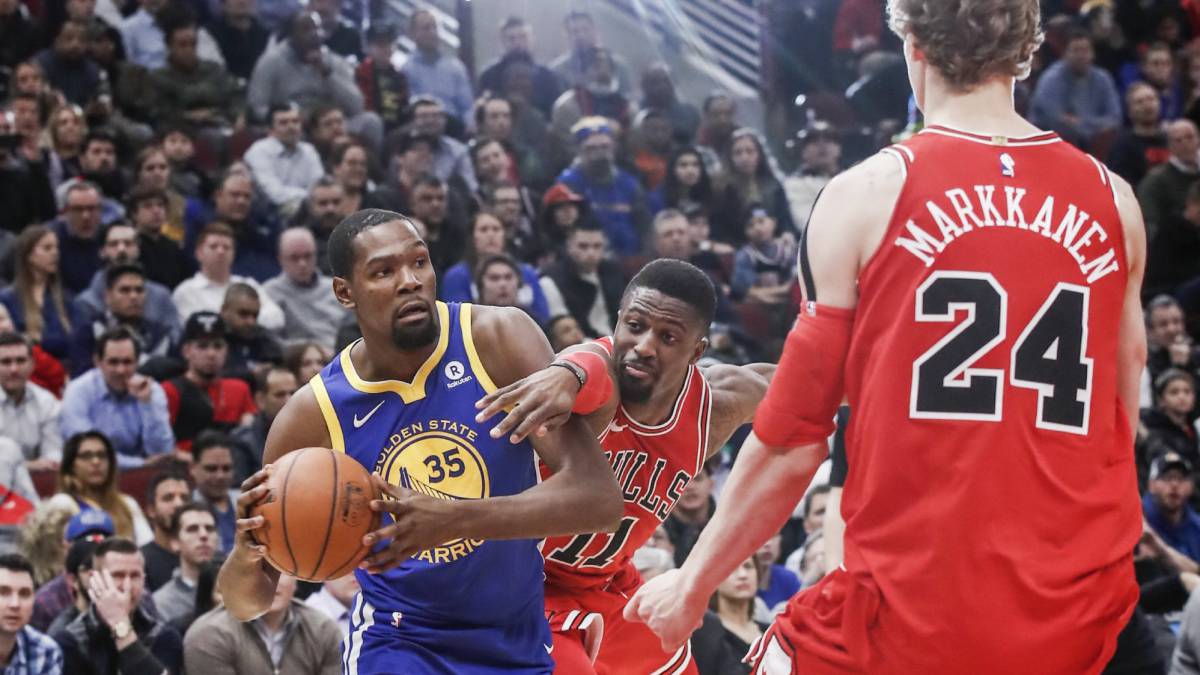 Curry y Thompson marcan el ritmo de Warriors, Teodosic hace magia