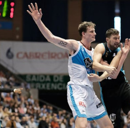 A la tercera no fue la vencida para el Monbus Obradoiro (112-116)