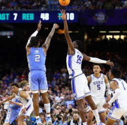 North Carolina acaba con el final perfecto de Mike Krzyzewski (81-77)
