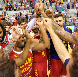 Taylor y McFadden guían al UCAM Murcia hasta el triunfo (88-66)