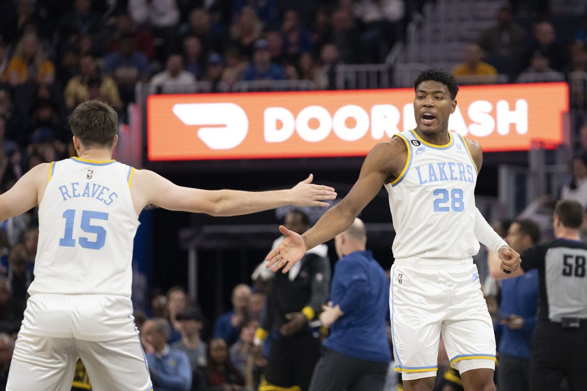 Los Angeles Lakers deciden continuar con Austin Reaves y Rui Hachimura