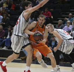 Valencia Basket pone a prueba su momento de forma en la pista de un renovado Montakit Fuenlabrada