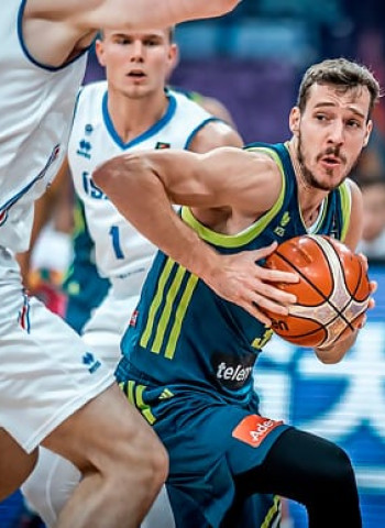 Dragic marca el ritmo de una Eslovenia invicta (75-102)