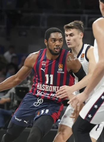 Trent Forrest marca la diferencia para el Baskonia sobre el Milán, 88-83