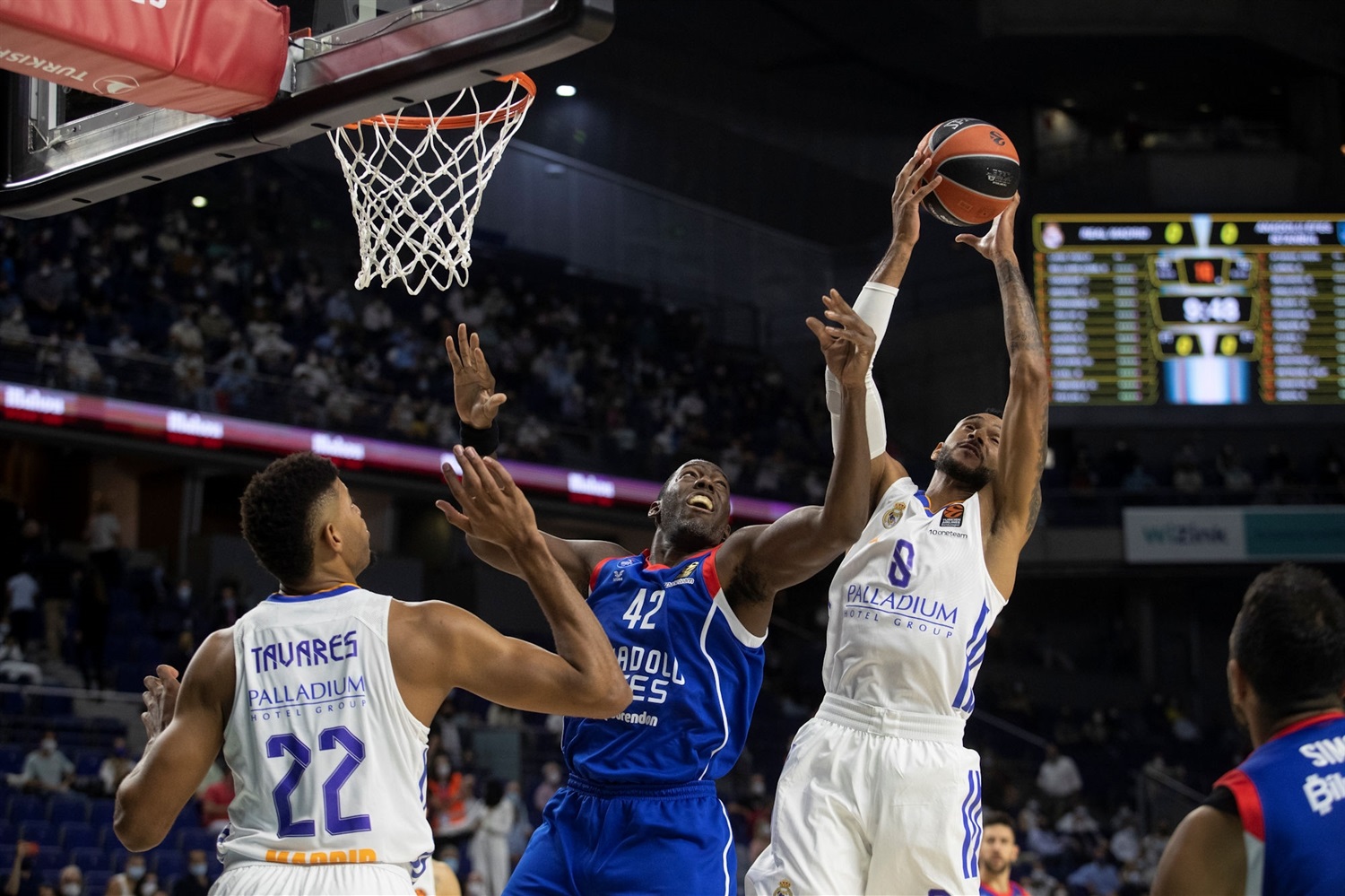 Estreno espectacular del Real Madrid en la Euroliga (82-69)