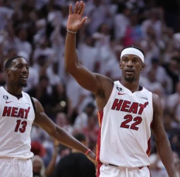 Los Miami Heat acarician las Finales de la NBA (102-128) [0-3]