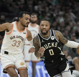 Los Bucks ganan con Lillard al mando