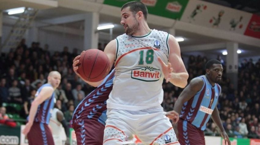 El Darussafaka Dogus se hace con Adrien Moerman