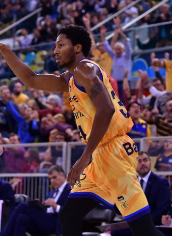 El Herbalife Gran Canaria se abona a las victorias en finales apretados (85-79)