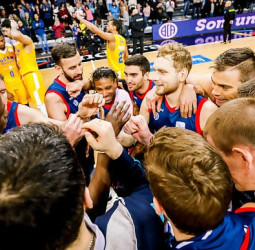 Siete seguidas amplían la leyenda de este MoraBanc Andorra (90-70)