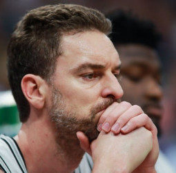 Pau Gasol, cansado de no jugar