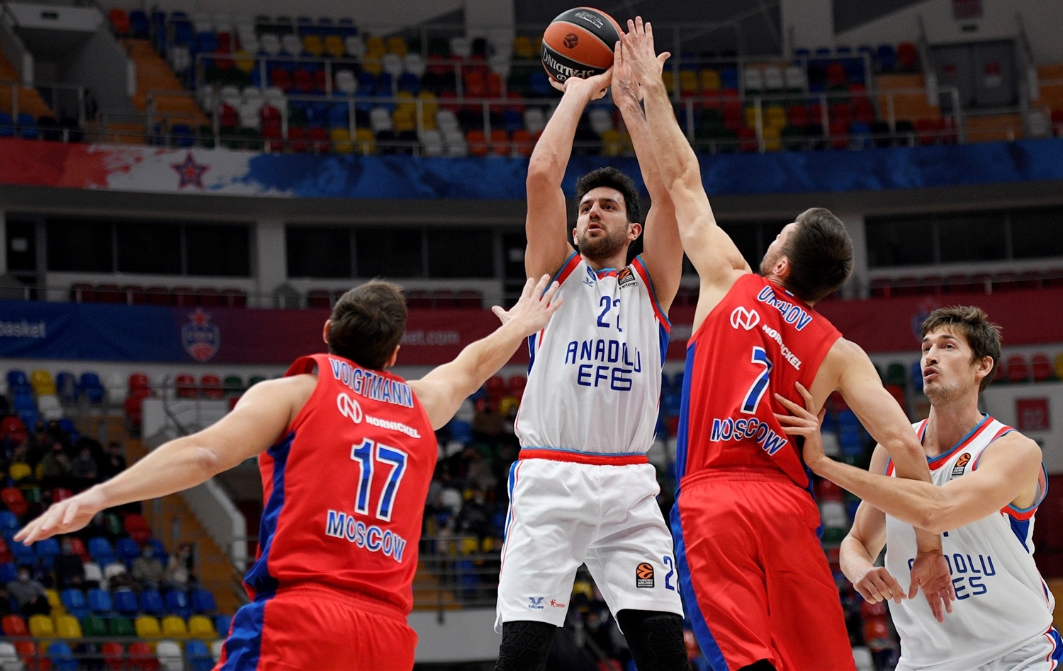 Previa final four EuroLeague 2021: CSKA Moscú vs Anadolu Efes