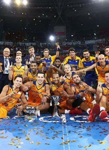 El Herbalife Gran Canaria soprende al Barça y se lleva la Supercopa (79-59) sin pasar apuros