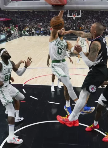 Tatum y Brown hacen volar a los Celtics