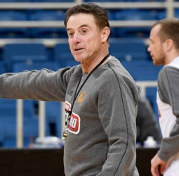 Pitino cumplirá sus compromisos con el Panathinaikos y con Grecia