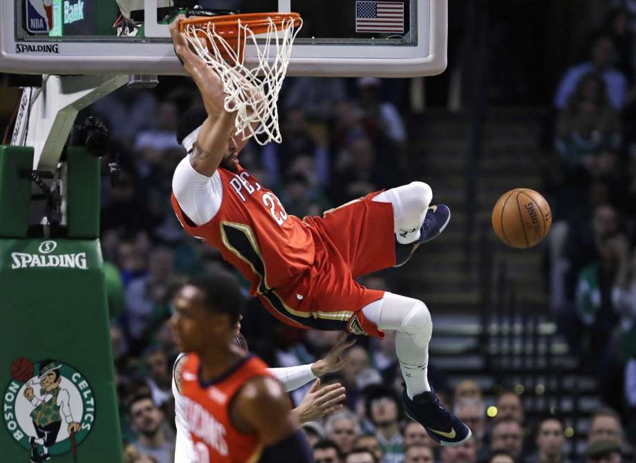 Davis asalta también el Garden; brilla Jokic y gana Portland