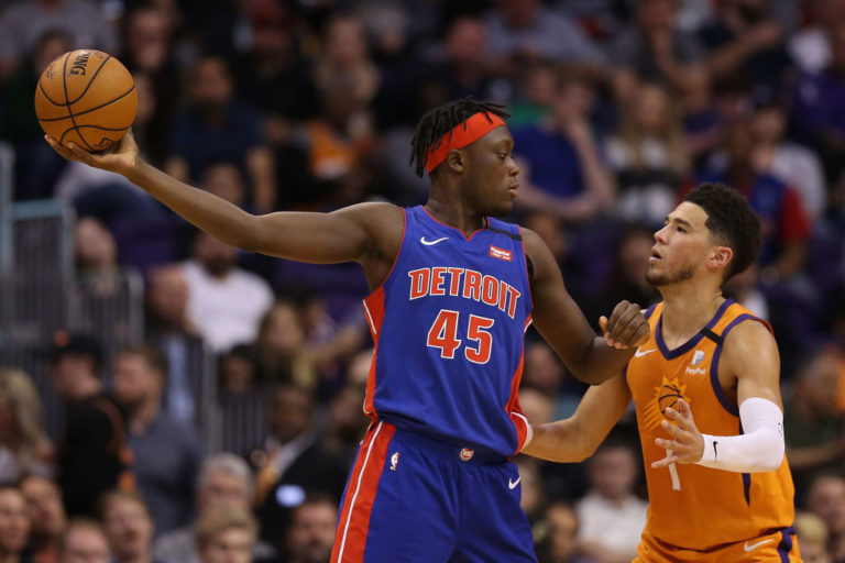 Sekou Doumbouya, cerca de los Angeles Lakers