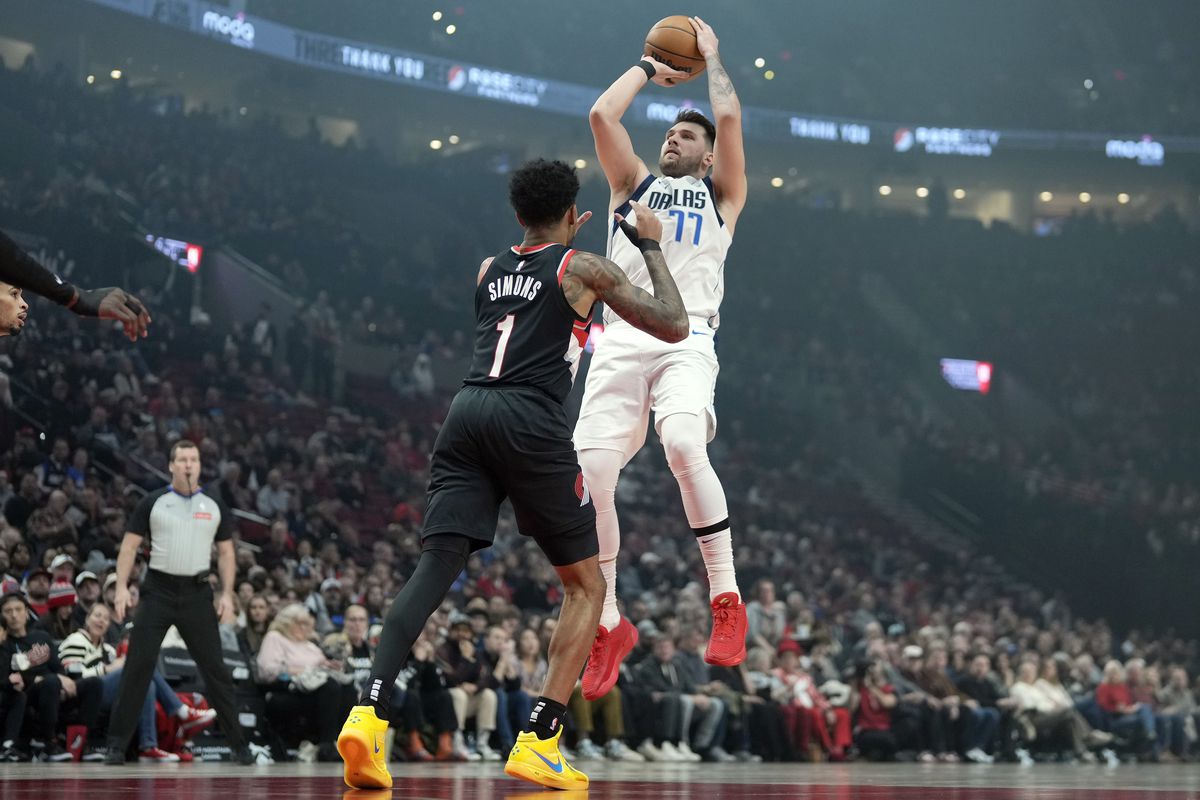 Doncic vuelve a lo grande, 137-131