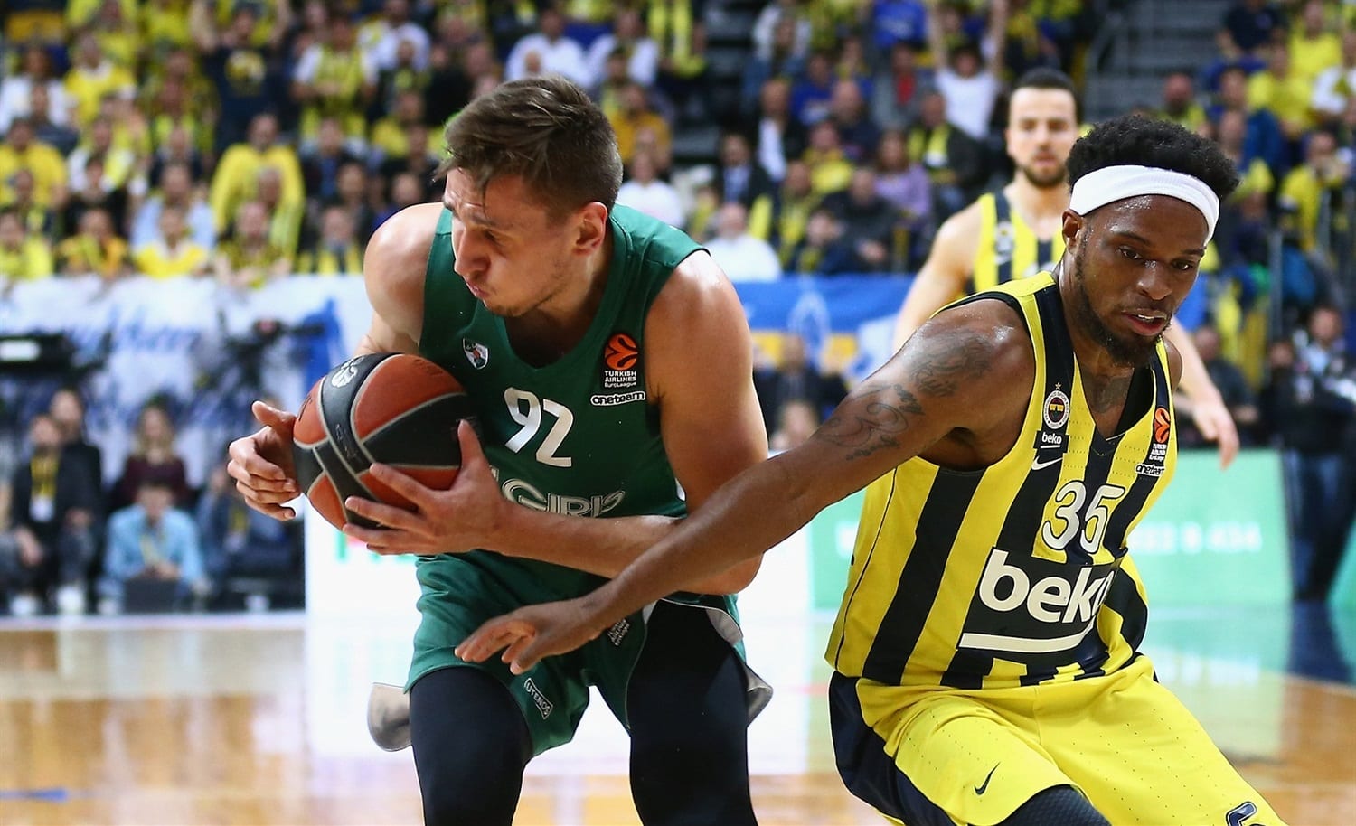 Zalgiris asalta Estambul (80-82) y empata la serie [1-1]