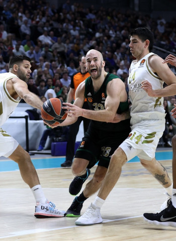 El Panathinaikos le ofrece una renovación a la baja a Nick Calathes