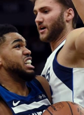 Karl-Anthony Towns se exhibe y los Timberwolves ganan (92-97)