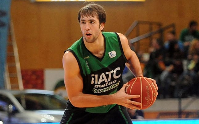 El Rio Natura Monbus Obradoiro ficha a Nacho Llovet