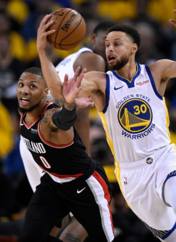 Los Warriors comienzan con fuerza la final de conferencia (94-116) [1-0]