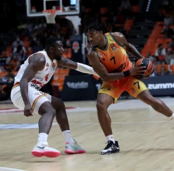 Chris Jones marca la diferencia ante el AS Mónaco (89-84)