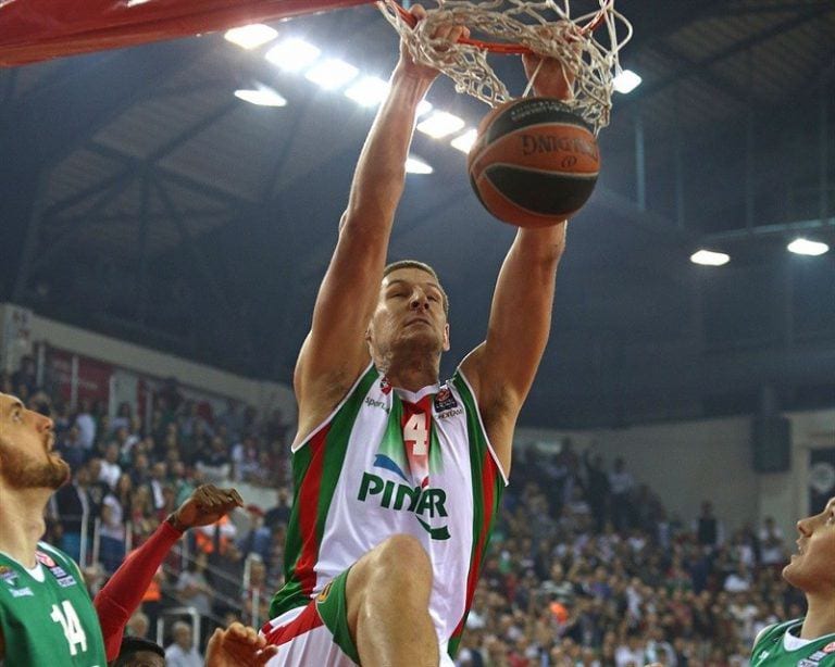 Karsiyaka y Maccabi llegan a un acuerdo por Colton Iverson