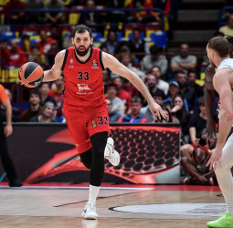 Milán buscó más la victoria que el Baskonia, 111-89