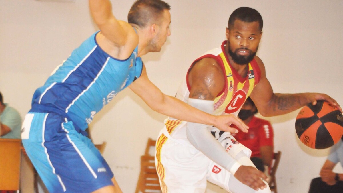Urbas Fuenlabrada supera a Casademont Zaragoza (82-88)