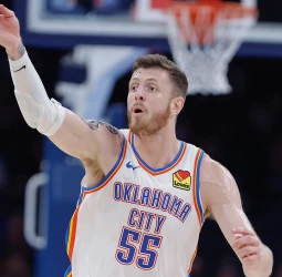 Isaiah Hartenstein renueva con Oklahoma City Thunder