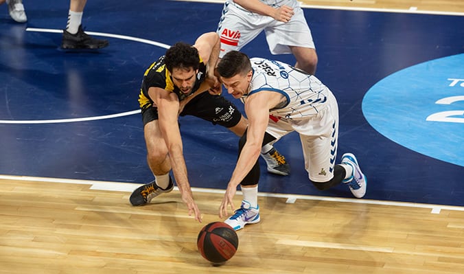 El GBC suma una nueva y trabajada victoria en Tenerife (60-67)